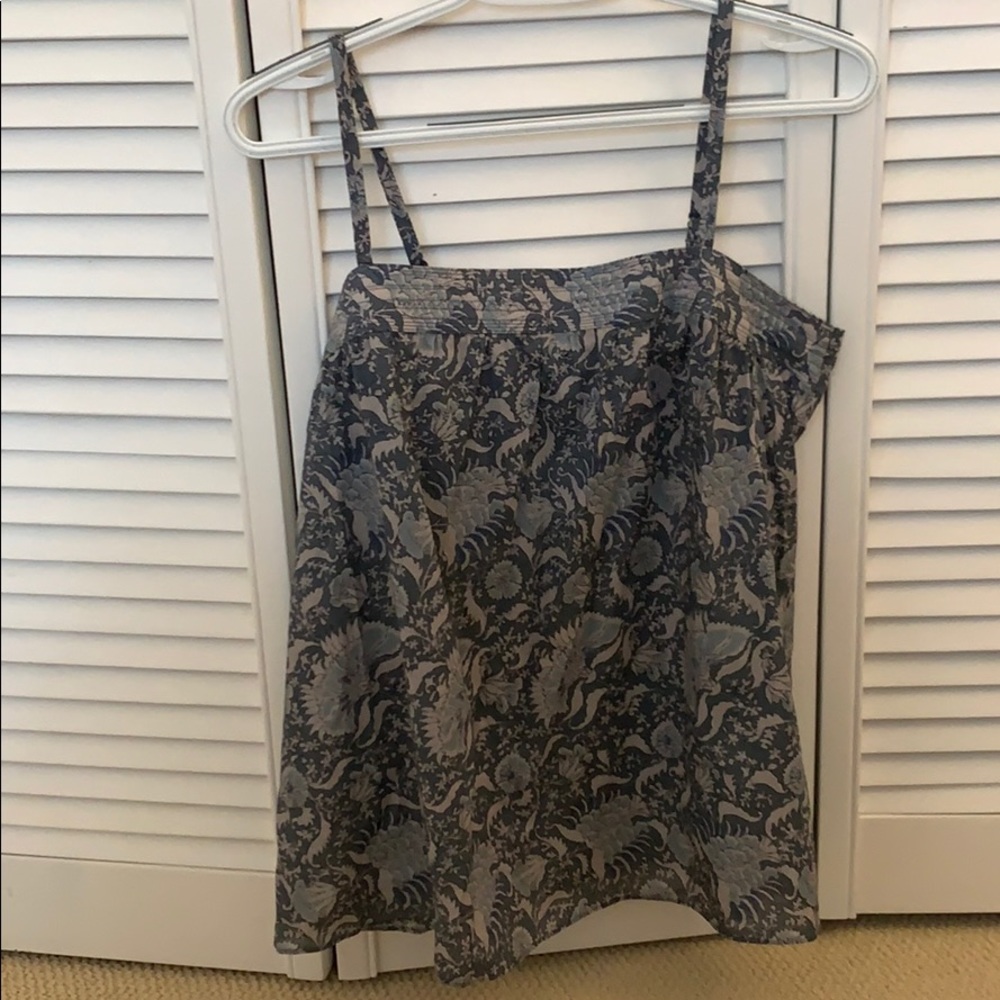 Vince float blue floral tank size small